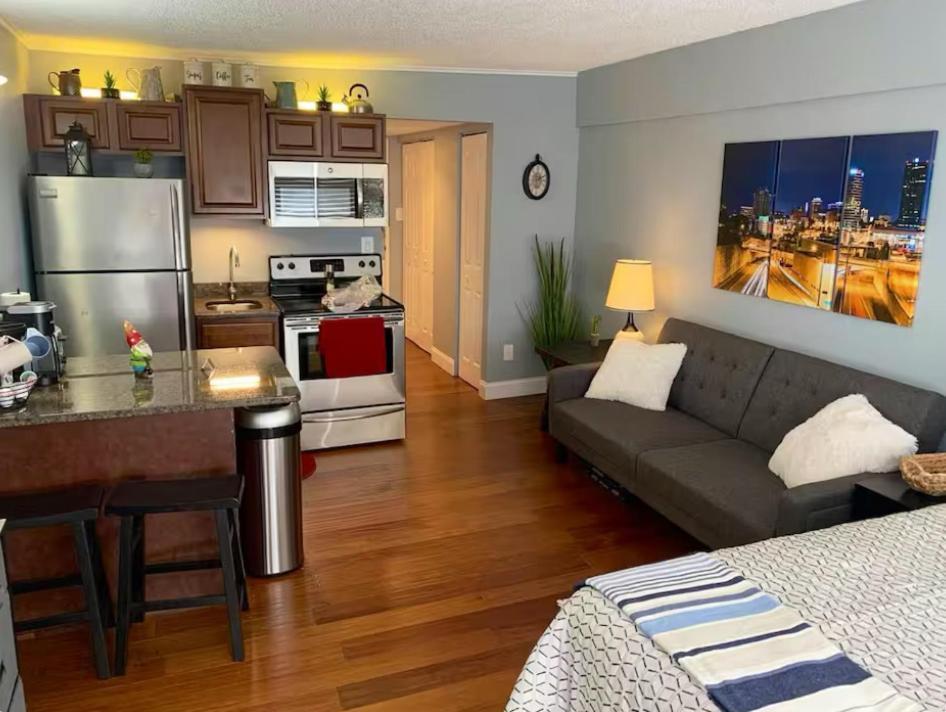 Condo Close To Stadium And Free Parking 녹스빌 외부 사진